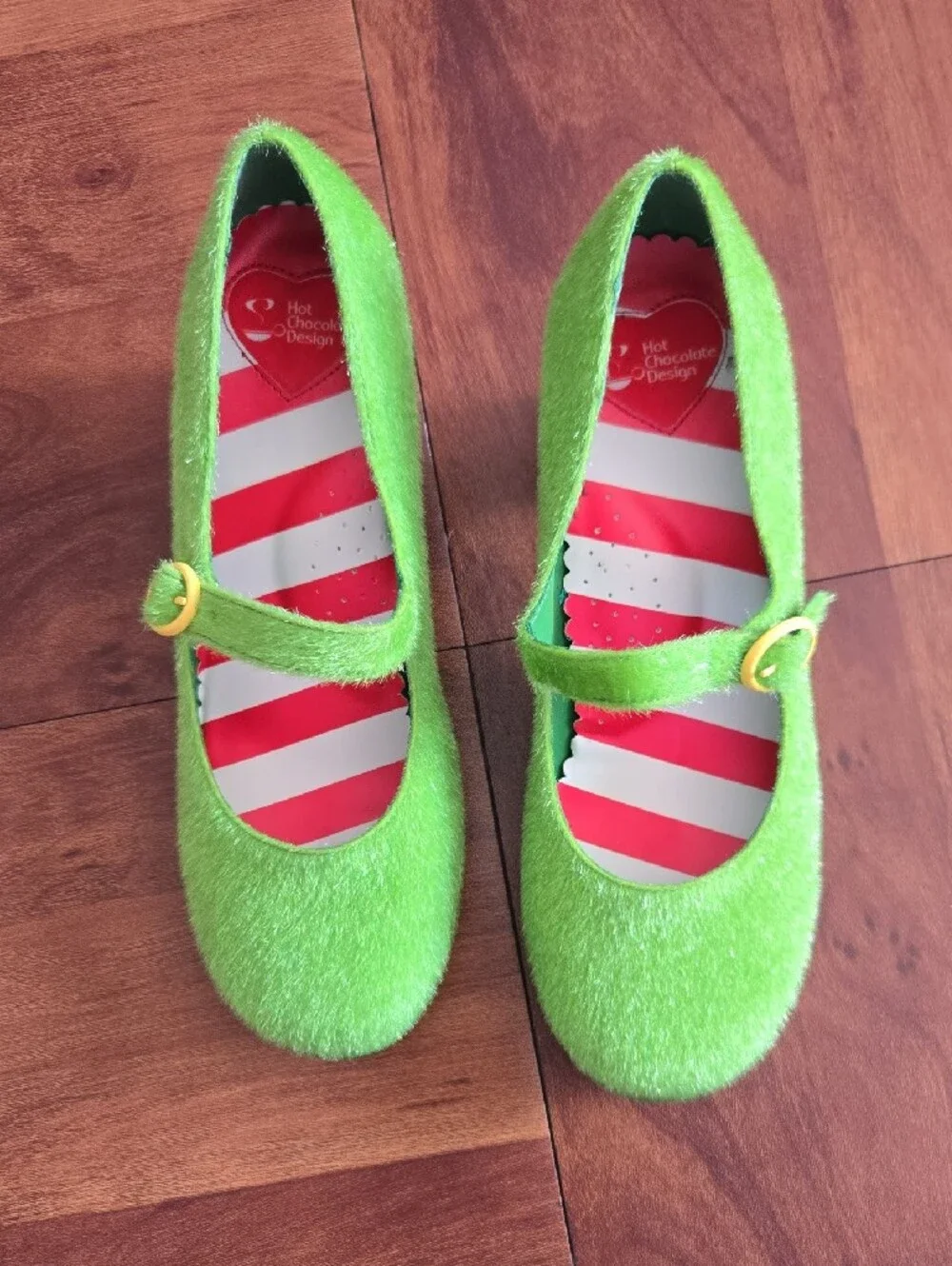 Hot Chocolate Design Grinch Green Fuzzy Mary Jane Heels - Women's Sz 38/8